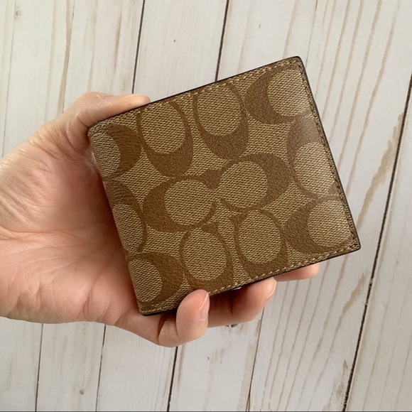 COACH 3in1 WALLET COMPACT ID WALLET IN SIGNATURE - Picture 1 of 7